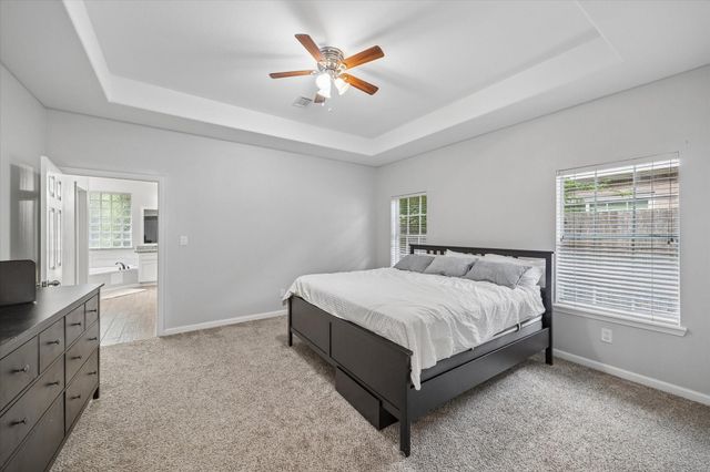 2214 Deer Cove Trail, Kingwood, TX 77339