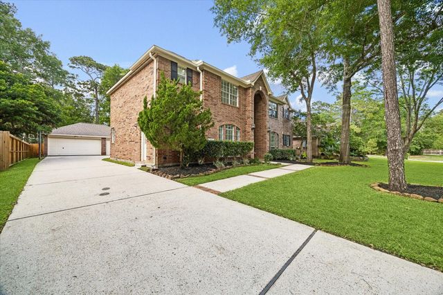 2214 Deer Cove Trail, Kingwood, TX 77339