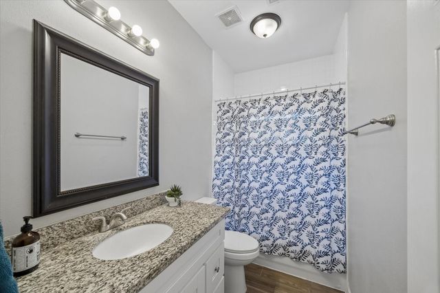 2214 Deer Cove Trail, Kingwood, TX 77339