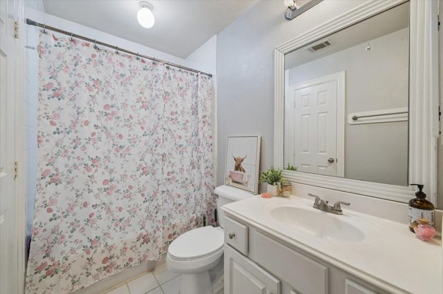 2214 Deer Cove Trail, Kingwood, TX 77339