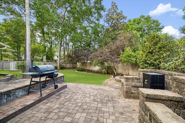 2214 Deer Cove Trail, Kingwood, TX 77339