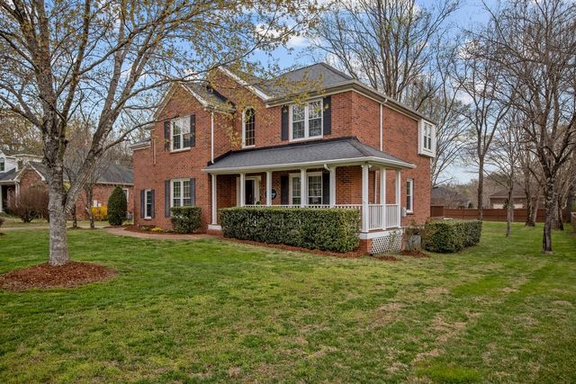 465 Harpeth Meadows Dr, Kingston Springs, TN 37082