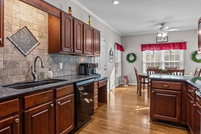 465 Harpeth Meadows Dr, Kingston Springs, TN 37082