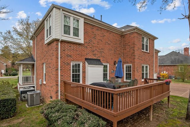 465 Harpeth Meadows Dr, Kingston Springs, TN 37082