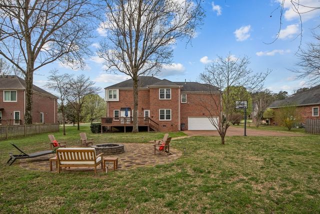 465 Harpeth Meadows Dr, Kingston Springs, TN 37082