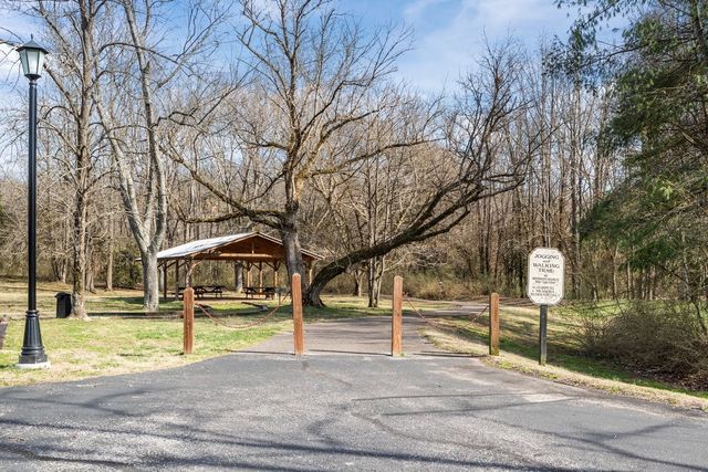 465 Harpeth Meadows Dr, Kingston Springs, TN 37082