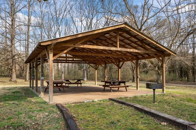 465 Harpeth Meadows Dr, Kingston Springs, TN 37082