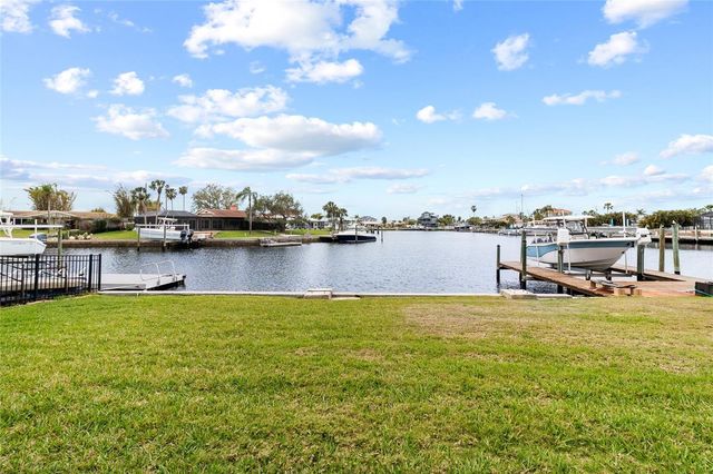 3783 FLORAMAR TERRACE, New Port Richey, FL 34652