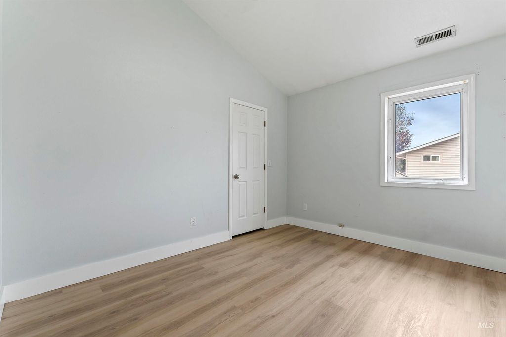 3160 E Springwood, Meridian, ID 83642 photo 23