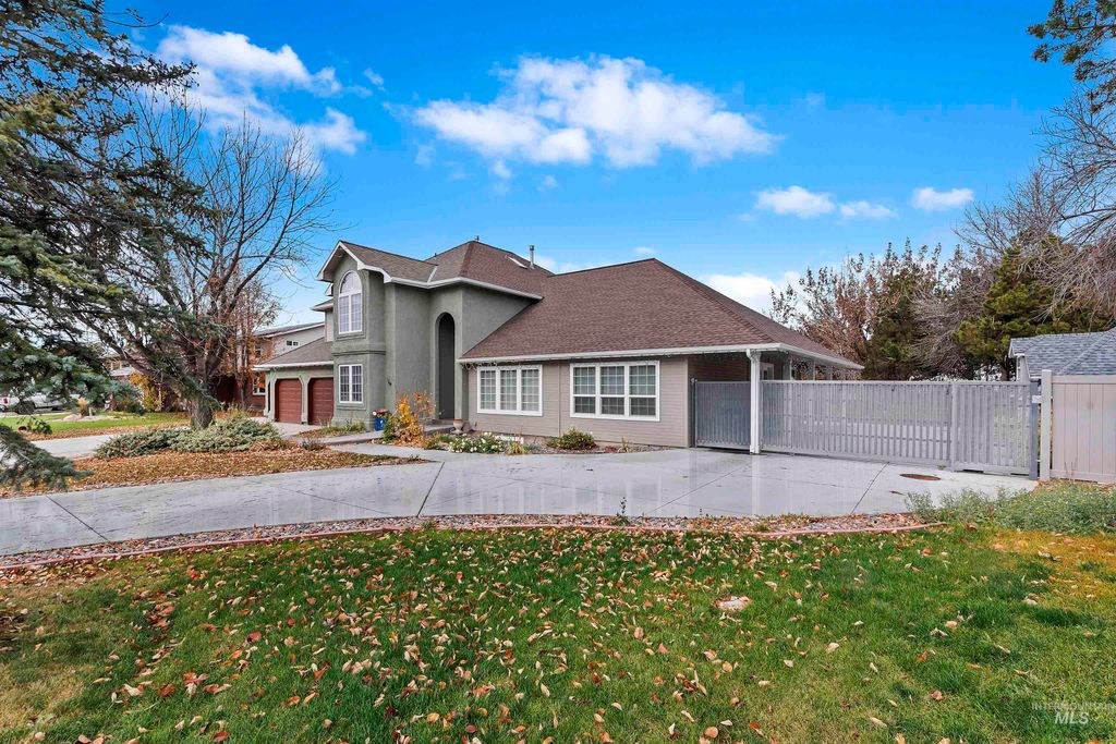 3160 E Springwood, Meridian, ID 83642 photo 3