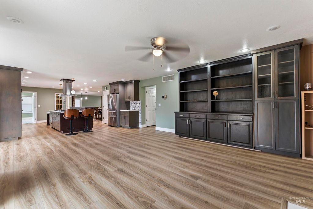 3160 E Springwood, Meridian, ID 83642 photo 7