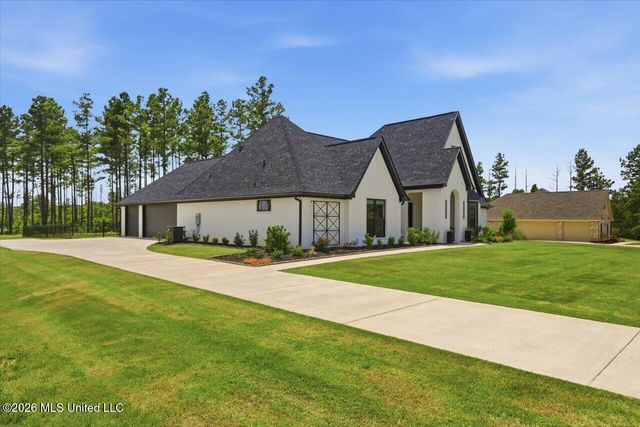 218 Lost Oak Lane, Brandon, MS 39047