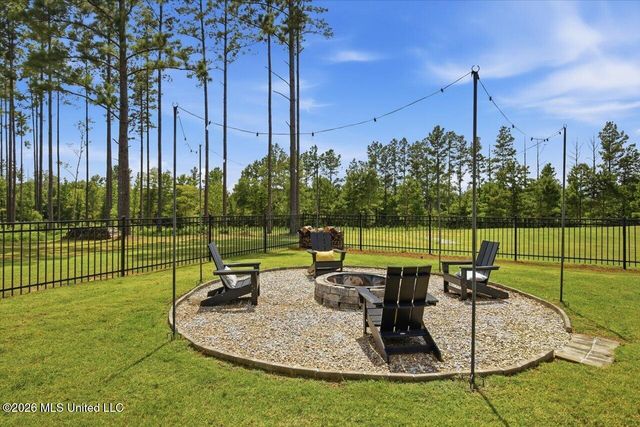 218 Lost Oak Lane, Brandon, MS 39047