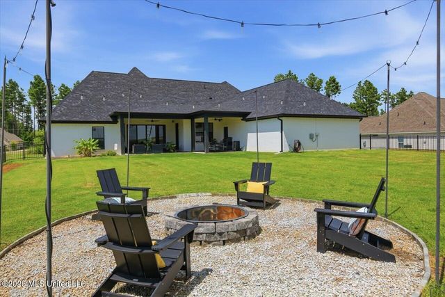 218 Lost Oak Lane, Brandon, MS 39047