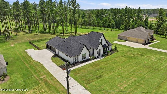 218 Lost Oak Lane, Brandon, MS 39047