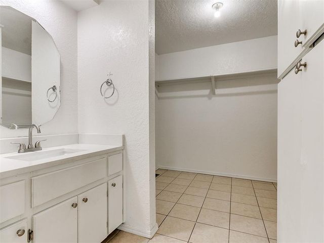 2808 Shoreridge Avenue 2810, Norman, OK 73072