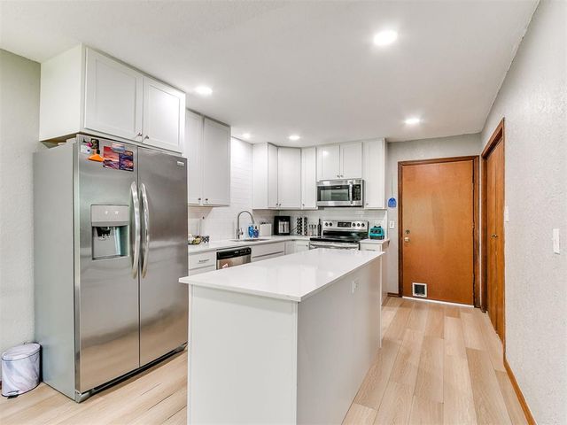 2808 Shoreridge Avenue 2810, Norman, OK 73072