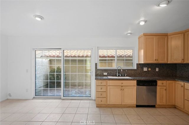 6855 Valley Circle 30, West Hills, CA 91307