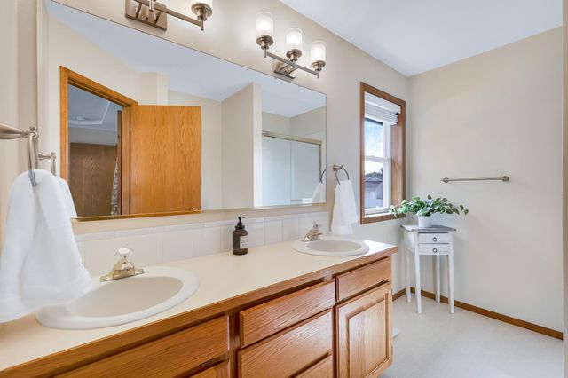 5115 E Lowe Rd, Mead, WA 99021