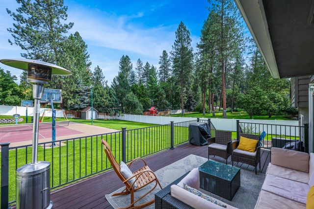 5115 E Lowe Rd, Mead, WA 99021