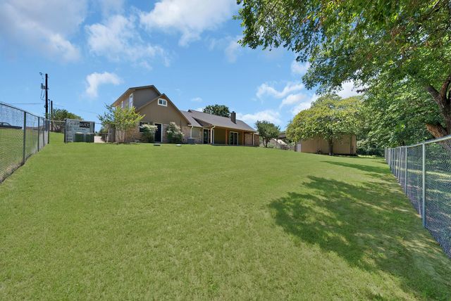 3328 English Creek Court, Azle, TX 76020