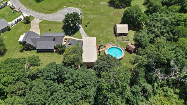 3328 English Creek Court, Azle, TX 76020