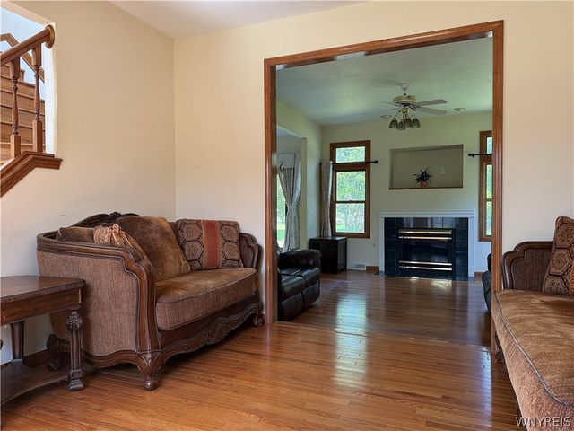 193 Meadow Spring Lane, Amherst, NY 14051