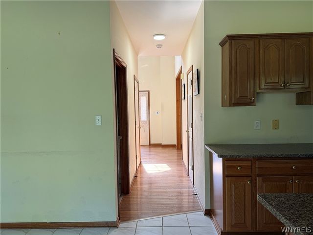 193 Meadow Spring Lane, Amherst, NY 14051