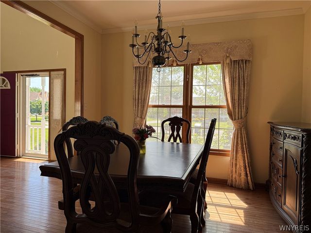 193 Meadow Spring Lane, Amherst, NY 14051
