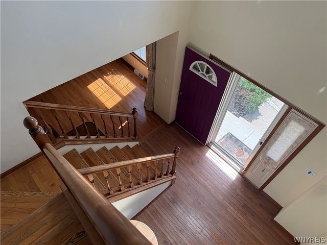 193 Meadow Spring Lane, Amherst, NY 14051