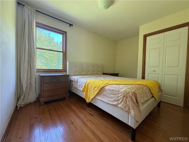 193 Meadow Spring Lane, Amherst, NY 14051