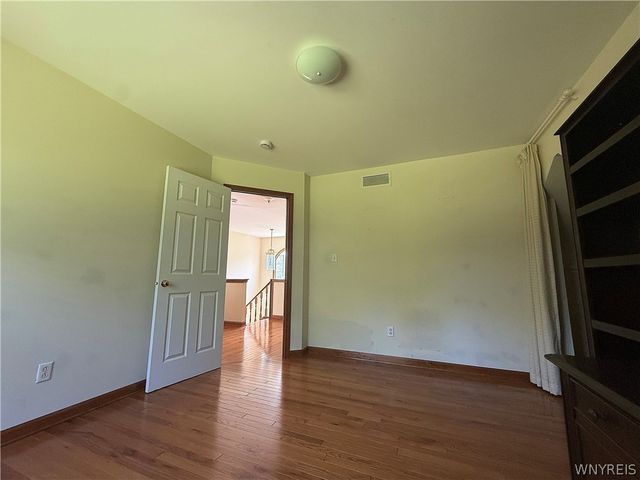 193 Meadow Spring Lane, Amherst, NY 14051