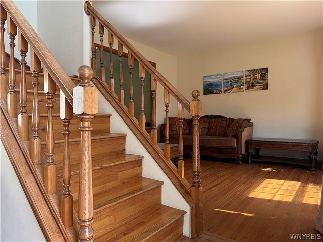 193 Meadow Spring Lane, Amherst, NY 14051