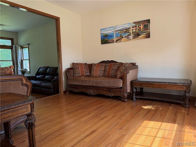 193 Meadow Spring Lane, Amherst, NY 14051