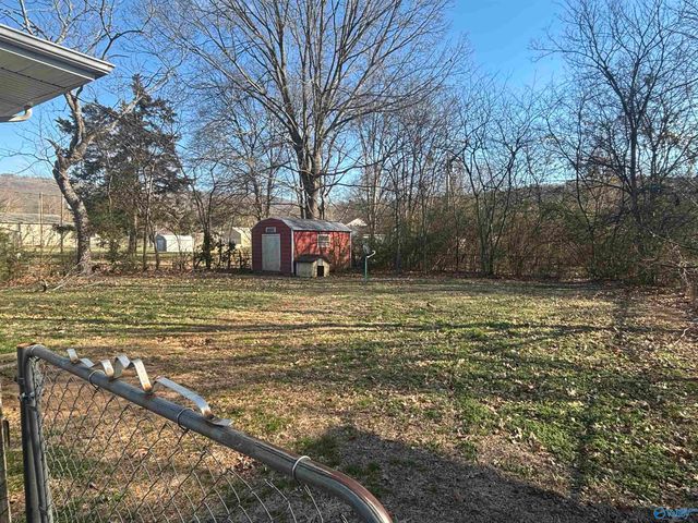 2204 Bide A Wee Drive, Huntsville, AL 35801