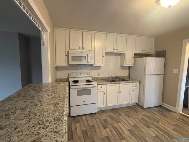 2204 Bide A Wee Drive, Huntsville, AL 35801