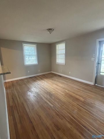 2204 Bide A Wee Drive, Huntsville, AL 35801