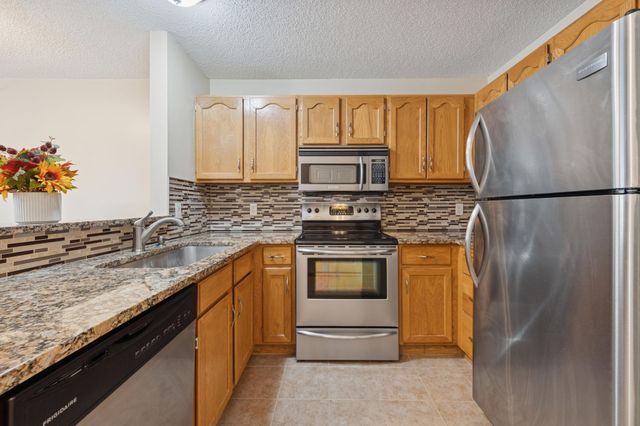 7606 York Avenue S 7208, Edina, MN 55435