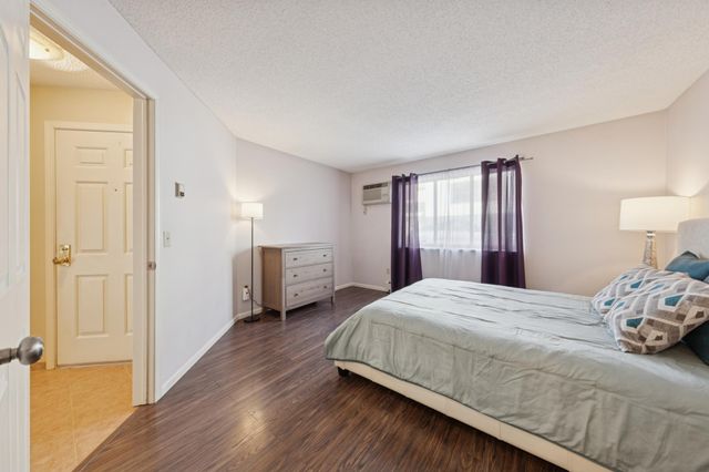 7606 York Avenue S 7208, Edina, MN 55435