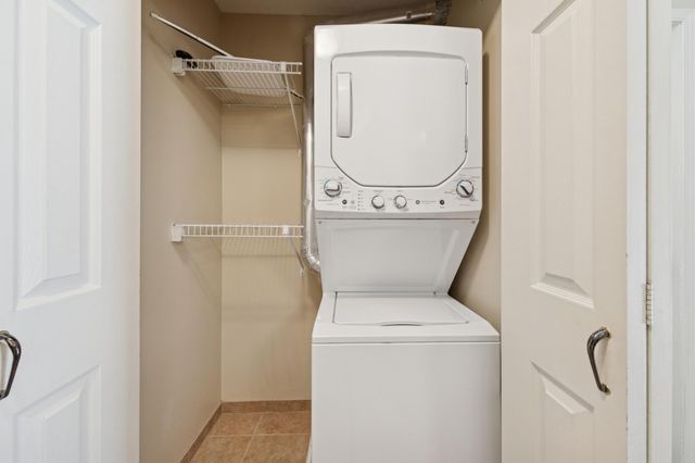 7606 York Avenue S 7208, Edina, MN 55435