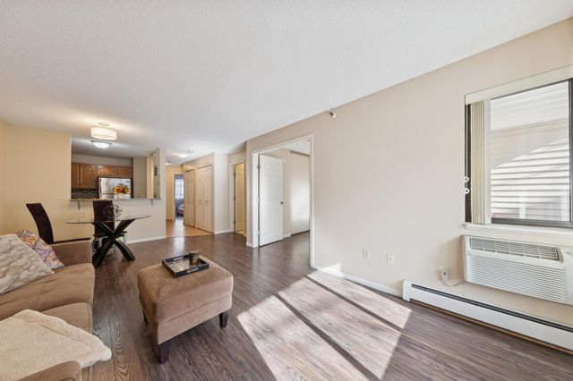 7606 York Avenue S 7208, Edina, MN 55435