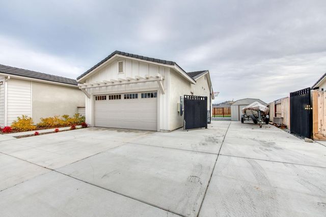 20092 Genteel Drive, Friant, CA 93626