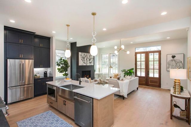 1310 Lillian St, Nashville, TN 37206
