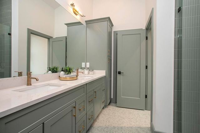 1310 Lillian St, Nashville, TN 37206