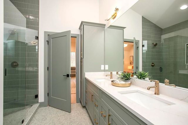 1310 Lillian St, Nashville, TN 37206