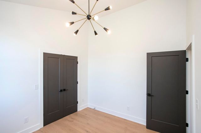 1310 Lillian St, Nashville, TN 37206