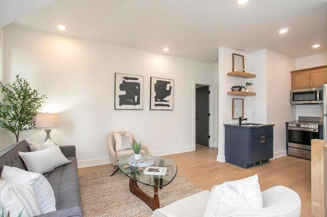 1310 Lillian St, Nashville, TN 37206