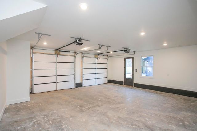 1310 Lillian St, Nashville, TN 37206