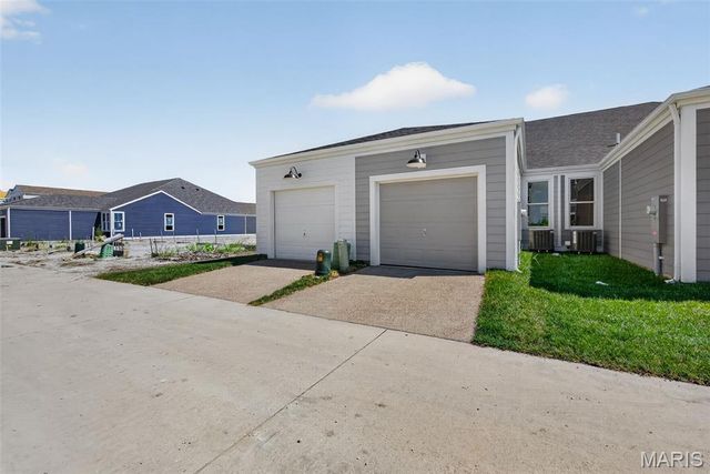 1708 Dyess Street, St Charles, MO 63301
