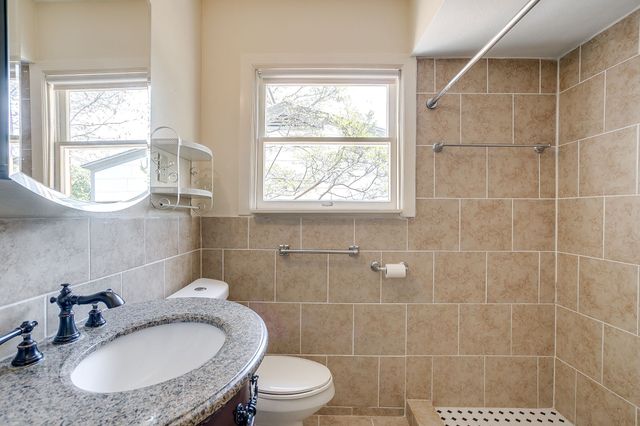 4308 Curzon Avenue, Fort Worth, TX 76107